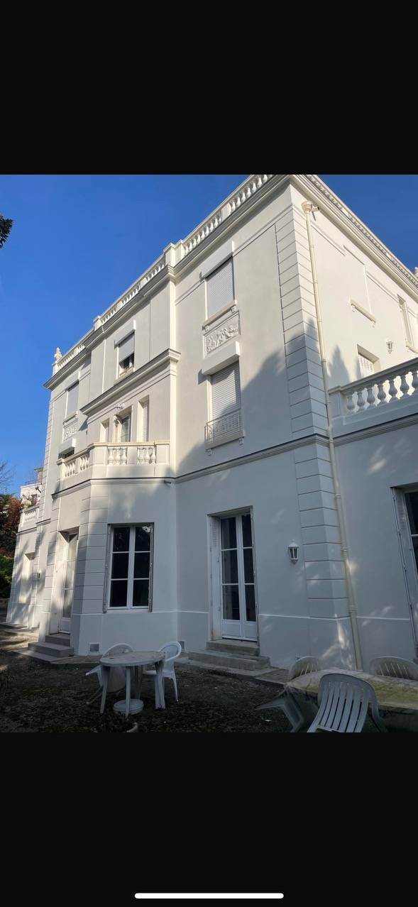 Ravalement de Façade à Saint-Germain-en-Laye dans les Yvelines par votre entreprise experte – Embellissez et Protégez Votre Maison !