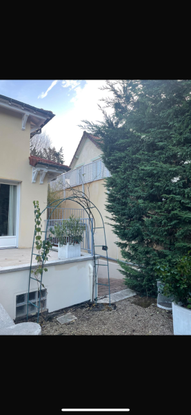 Rénovation facade extérieur complète d'une maison au Vésinet dans les Yvelines – Qualité et expertise, ravalement & peinture  !