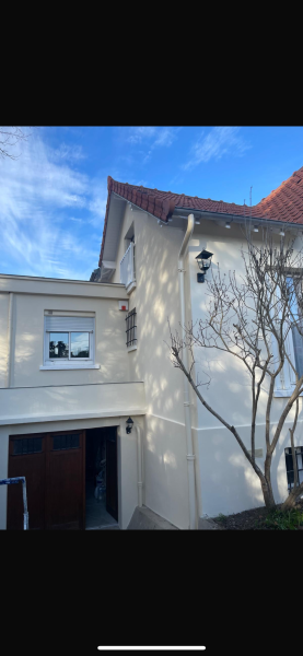 Rénovation facade extérieur complète d'une maison au Vésinet dans les Yvelines – Qualité et expertise, ravalement & peinture  !