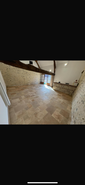 Rénovation intérieure complète d’une maison a Maisons-Laffitte dans les Yvelines avec pose de carrelage – Finition haut de gamme par votre entreprise spécialisée!